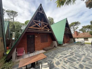 Venta Complejo Turistico De 4 Cabaños Con Casa Villa Gesell