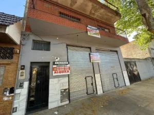 Venta Galpon 300 M2 Con 3 Departamentos Villa Lugano