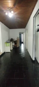 Casa en venta 3 ambientes con garage y patio Villa Lugano reciclada a nueva