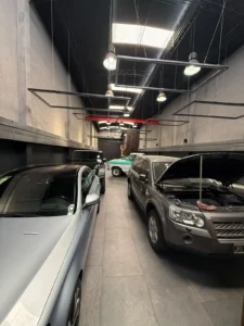 Galpón en venta 400 m² Mataderos entrada contenedor techo parabólico